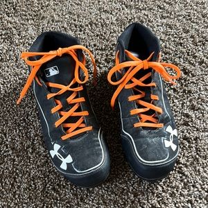 Boys baseball cleats worn 10 times in great condition